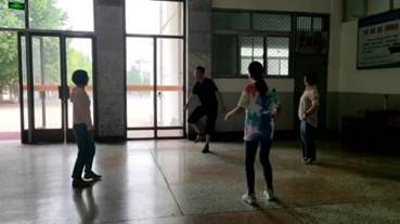 说明: E:\CZG\非教学\工会党务与指导青年教师\20220606 校工会活动视频\永利集团3044am 姜亚东 踢毽子_Moment.jpg